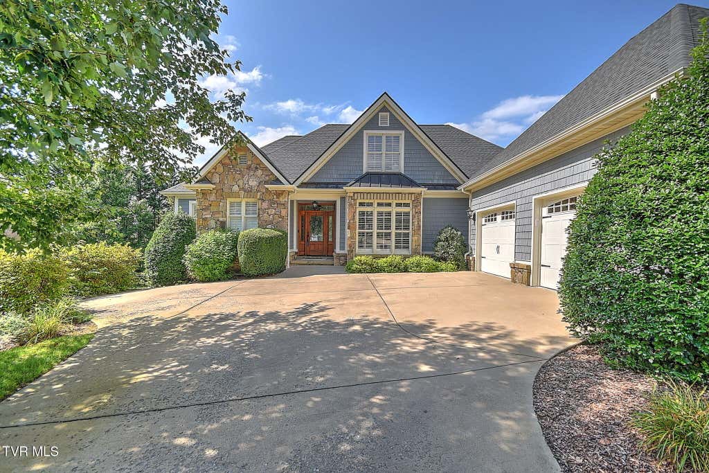 Photo of 1943 Villa Court, Johnson City, TN 37615 (MLS # 9992649)