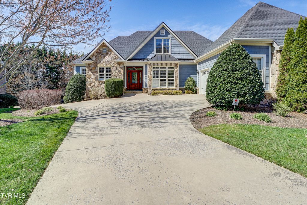 Photo of 1943 Villa Court, Johnson City, TN 37615 (MLS # 9992649)