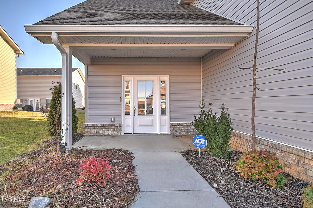 Photo of 201 Gunners Way, Gray, TN 37615 (MLS # 9990404)