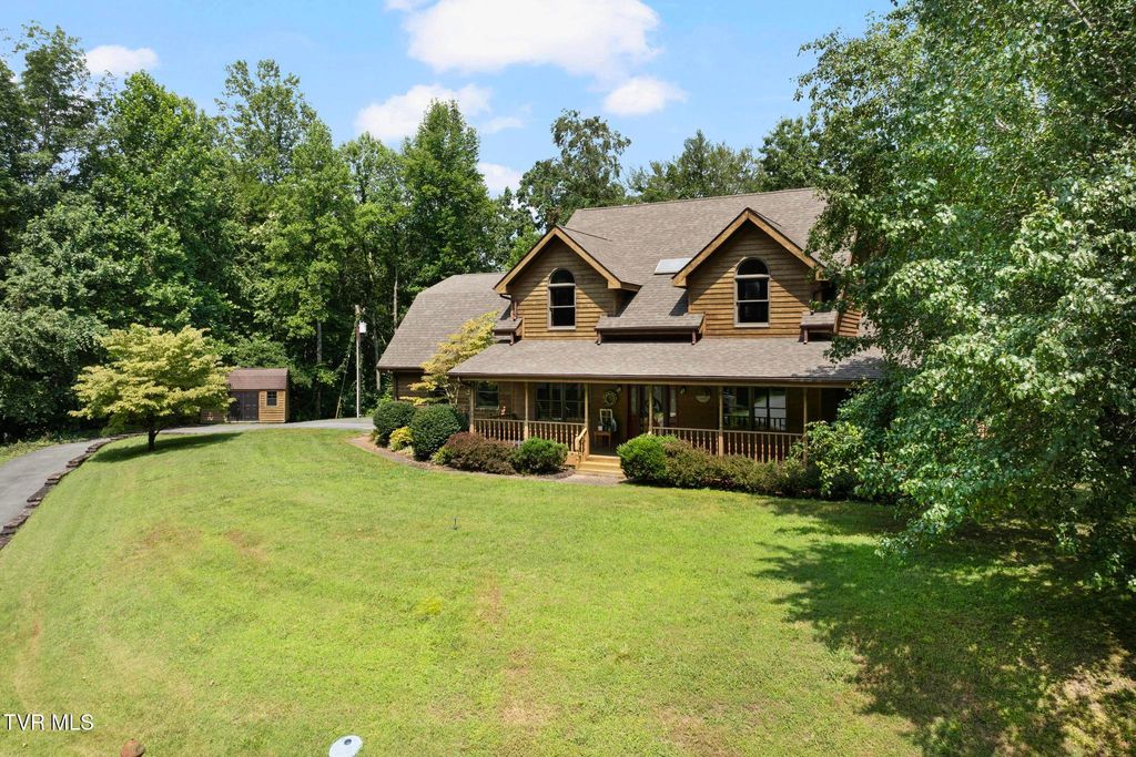 Photo of 2019 Ridgeview Drive, Big Stone Gap, VA 24219 (MLS # 9983073)