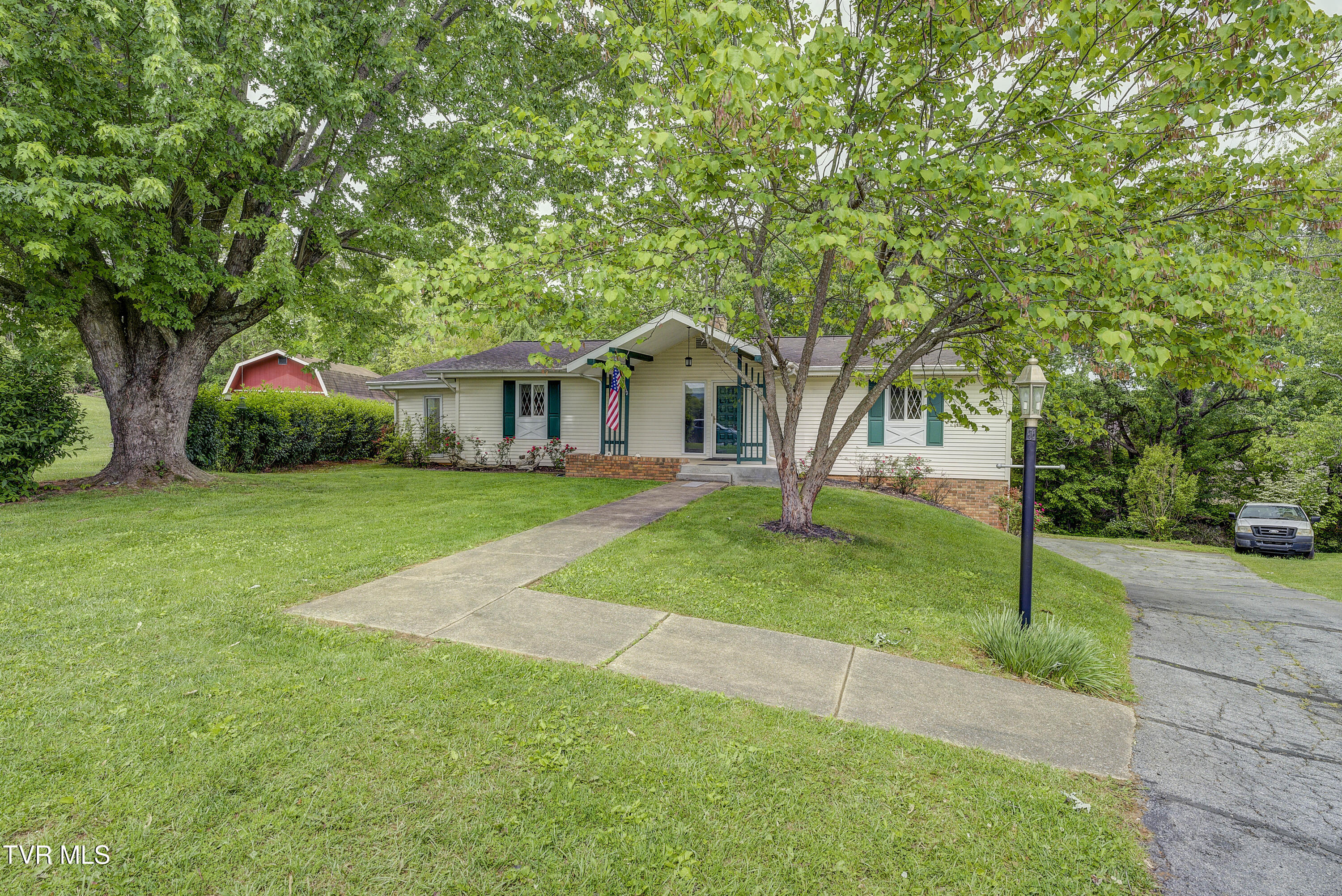 4 Haverhill Court Court, Johnson City, Tennessee image 2