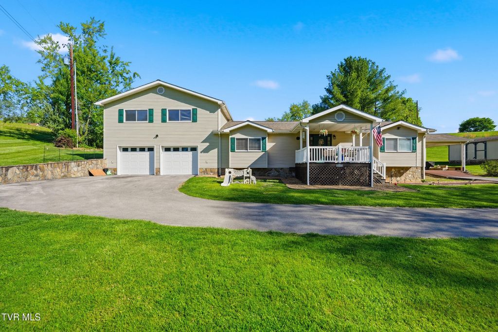 Photo of 2222 Shenandoah Drive, Big Stone Gap, VA 24219 (MLS # 9994312)