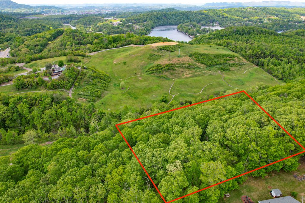 Photo of Tbd Hemlock Road, Kingsport, TN 37663 (MLS # 9973751)