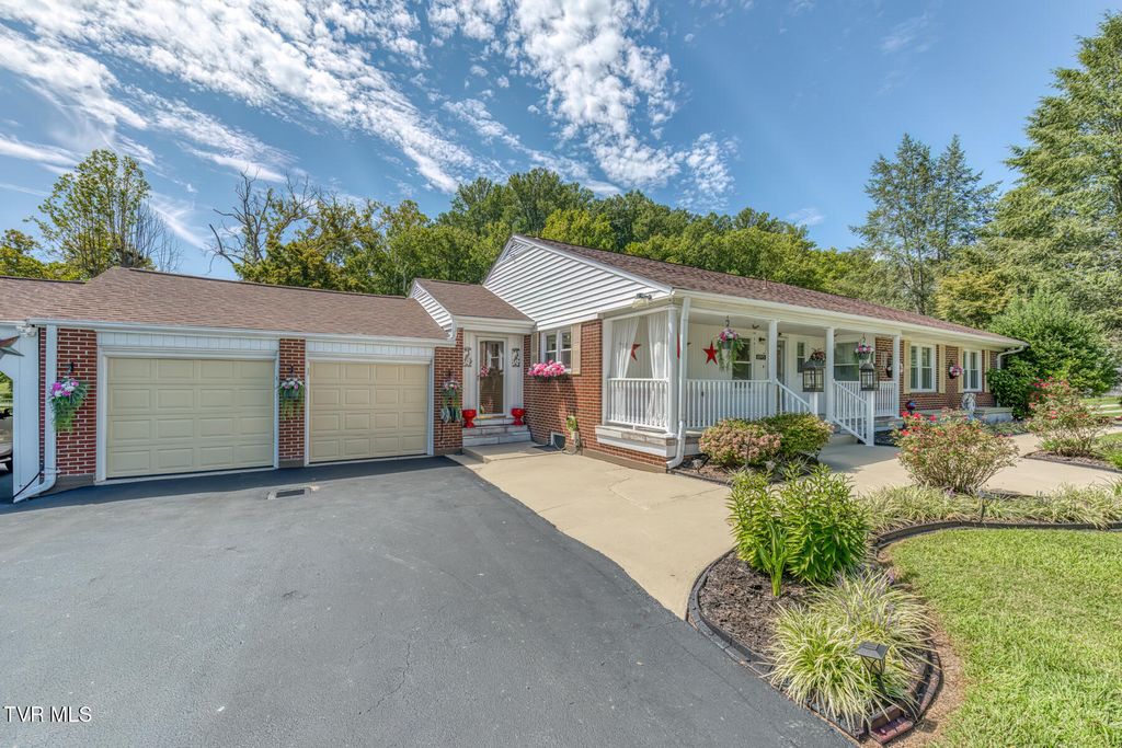 Photo of 1095 Yuma Road, Gate City, VA 24251 (MLS # 9985309)