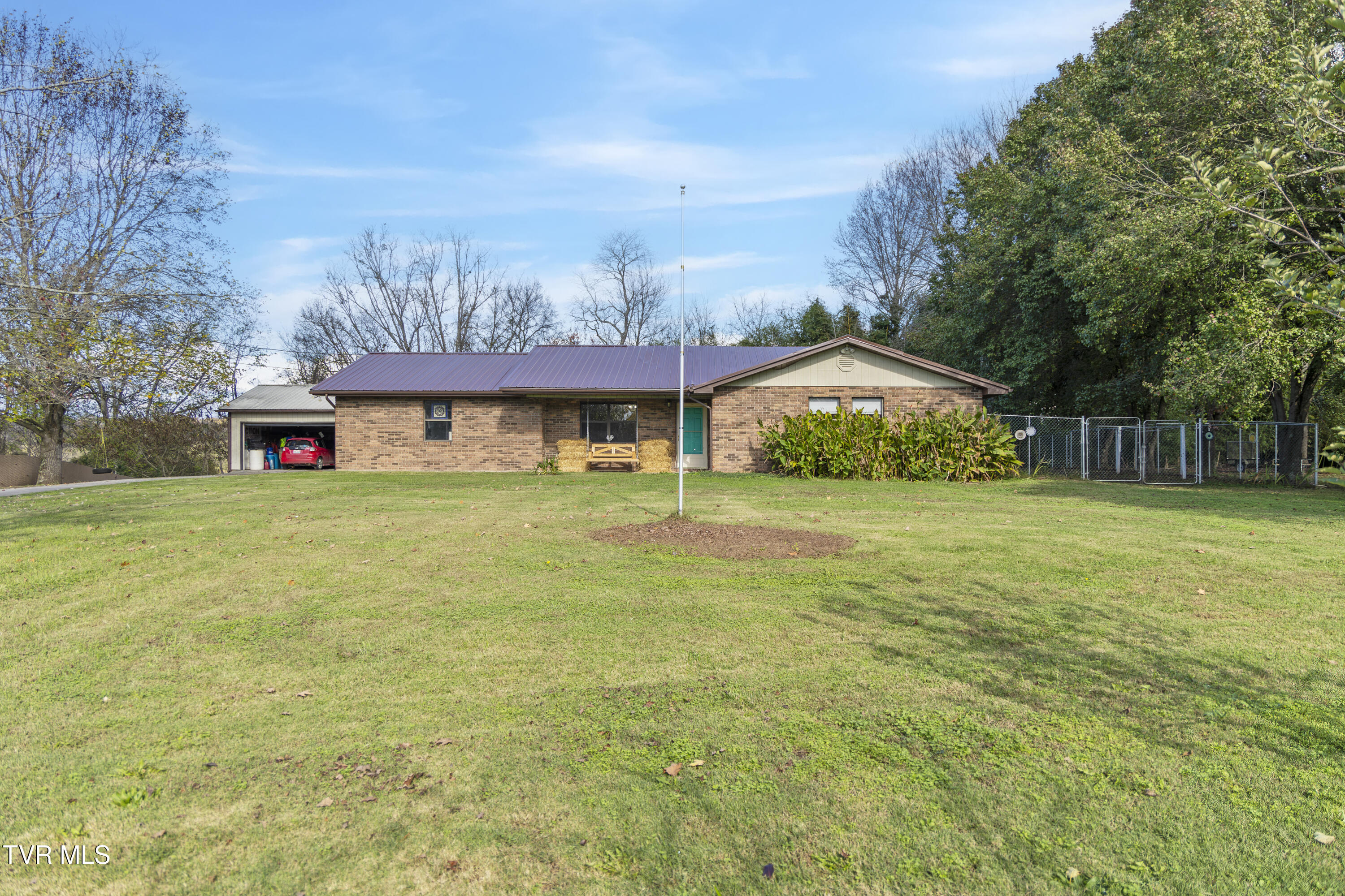 1046 Valley View Circle, Sevierville, Tennessee image 1
