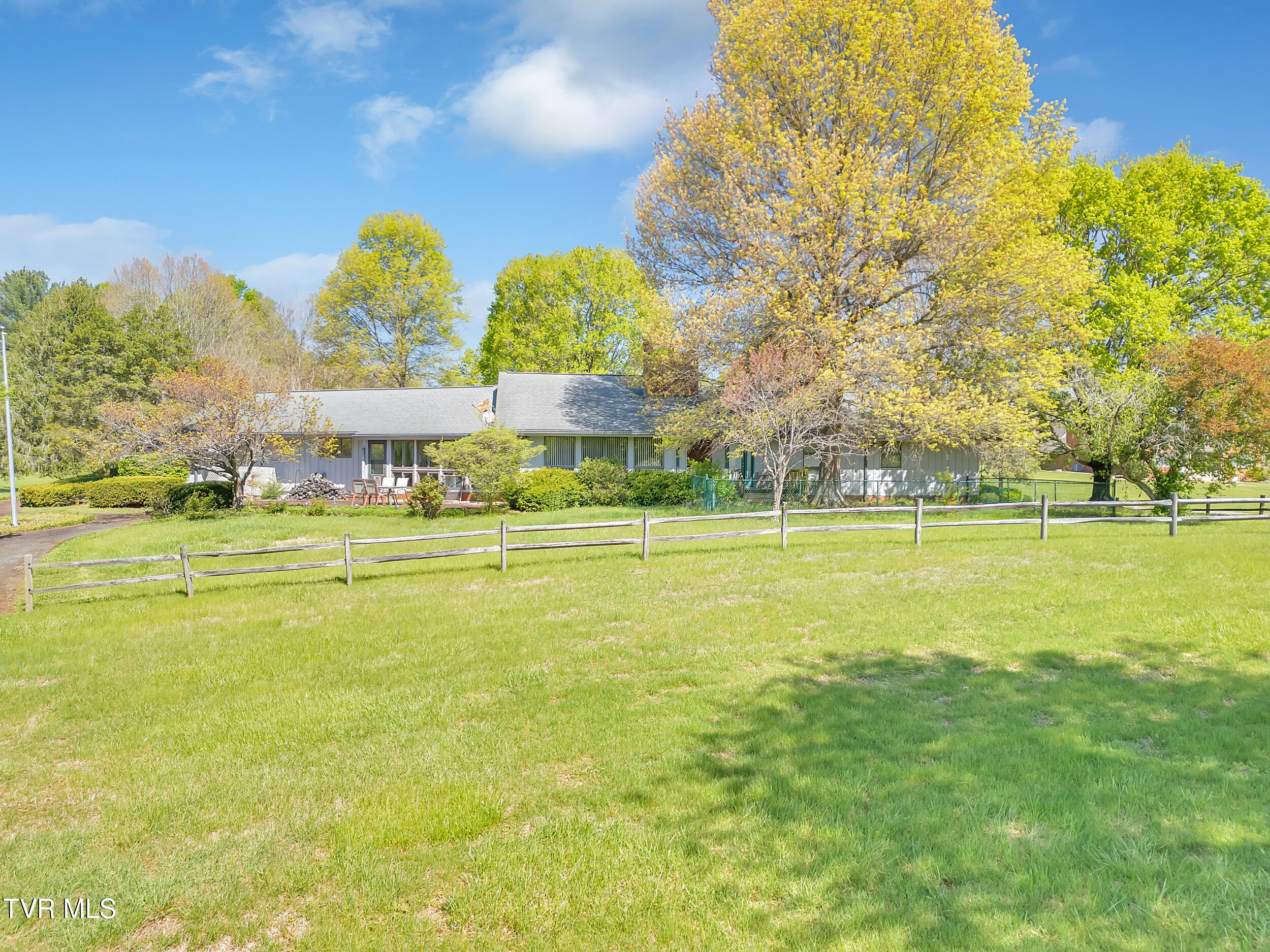 310 Par Lane, Greeneville, Tennessee image 44