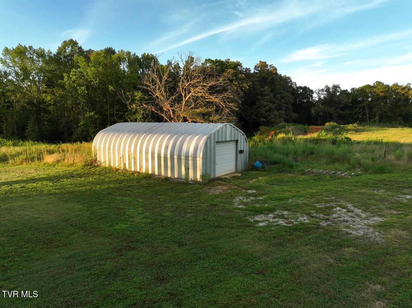 1076 Old Newport Highway, Dandridge, Tennessee image 7