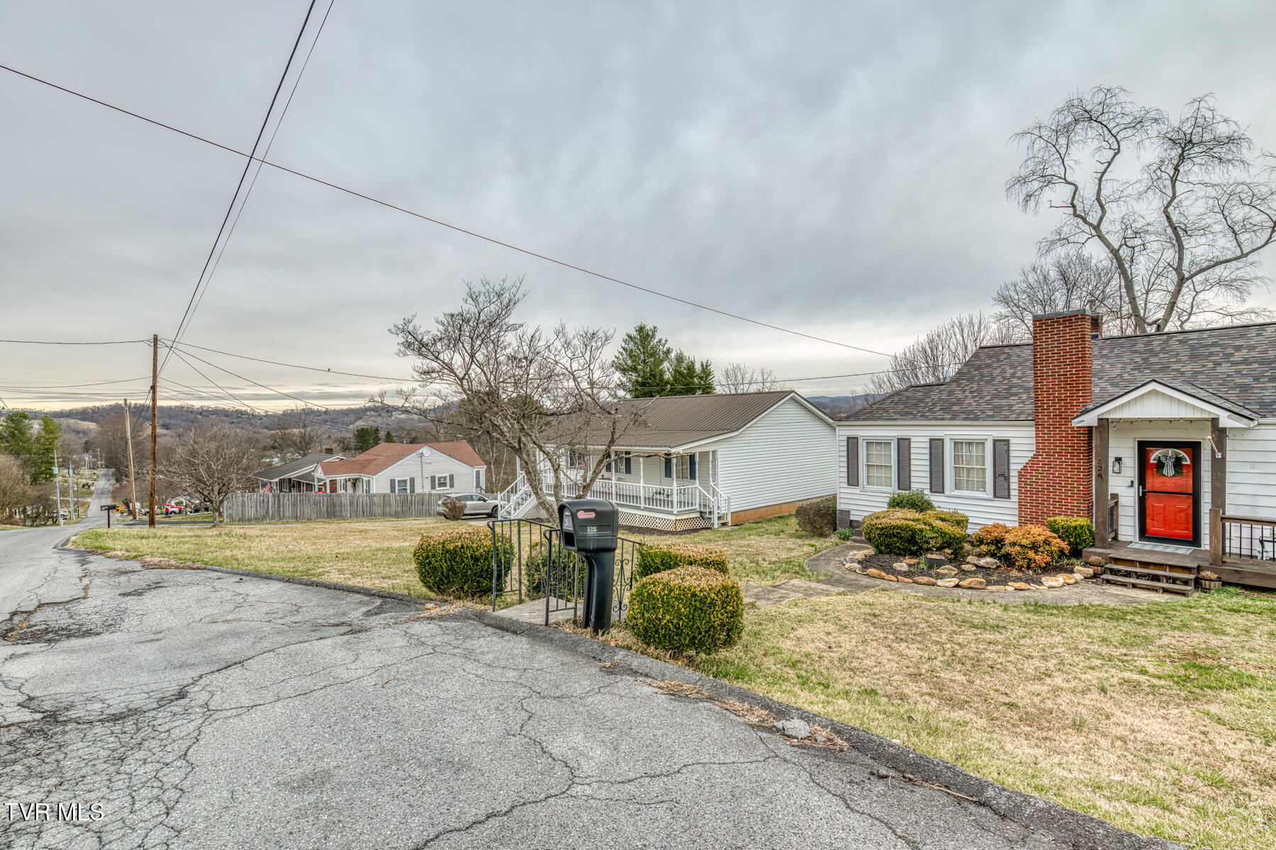 526 Division Street, Elizabethton, Tennessee image 32