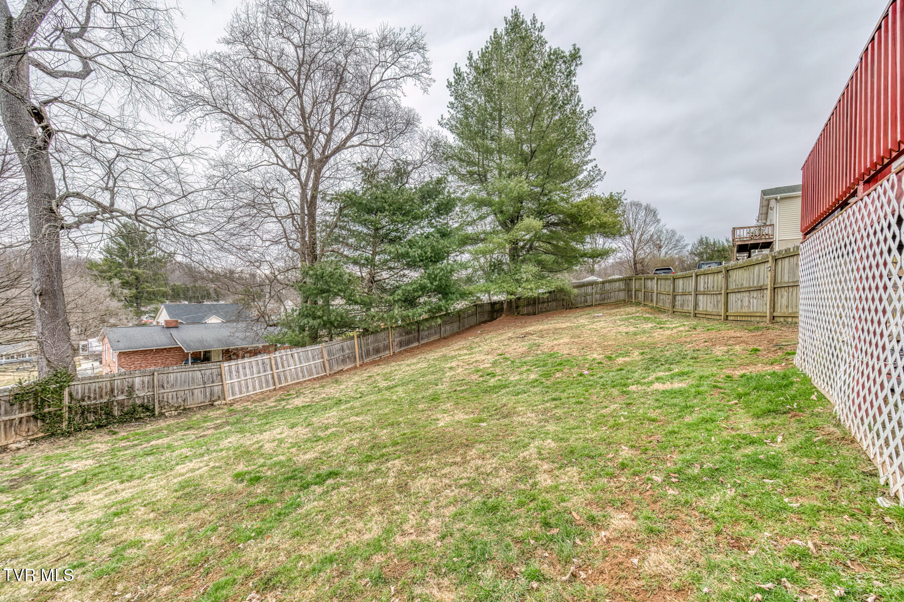 526 Division Street, Elizabethton, Tennessee image 44