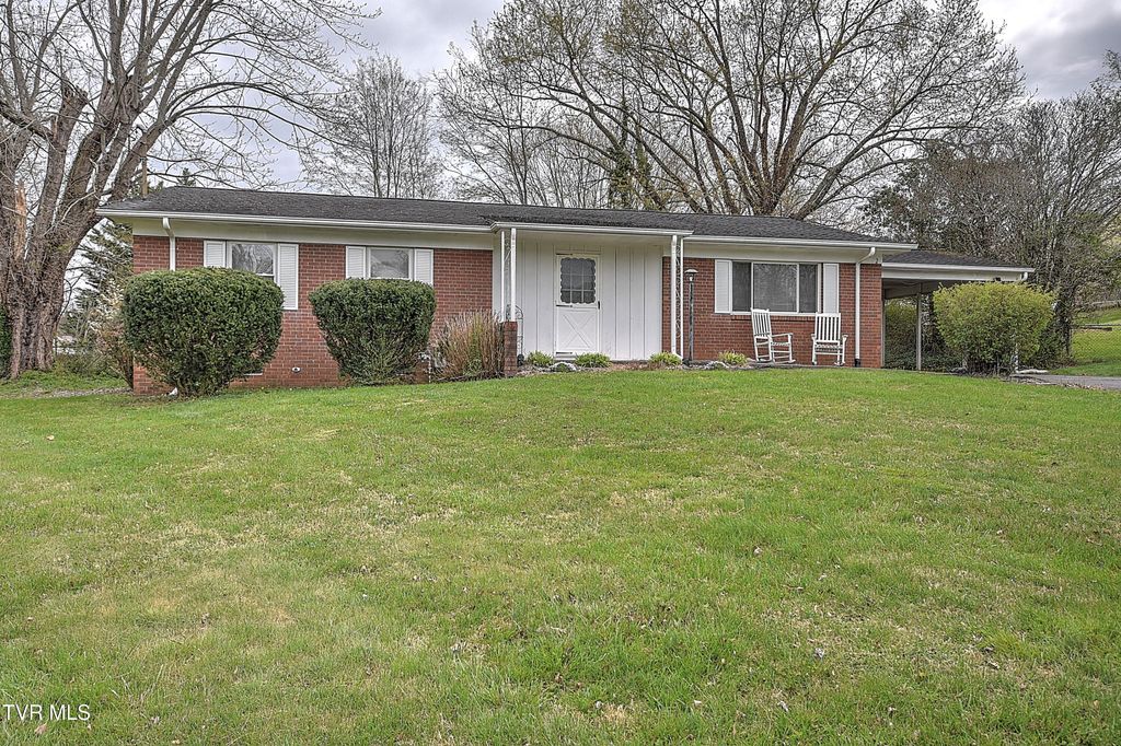 Photo of 2 Machamer Court, Johnson City, TN 37604 (MLS # 9993376)
