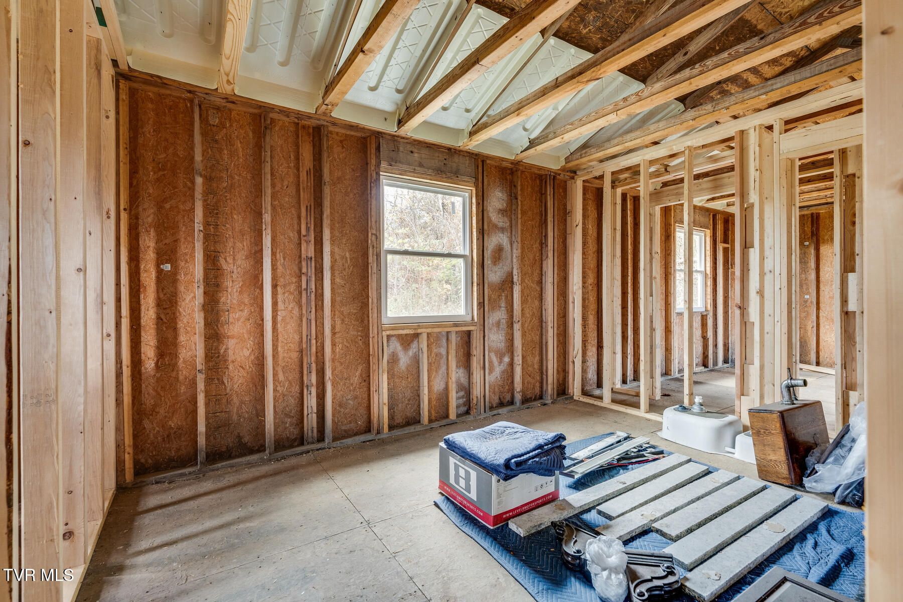 2437 Carters Valley Road, Surgoinsville, Tennessee image 13