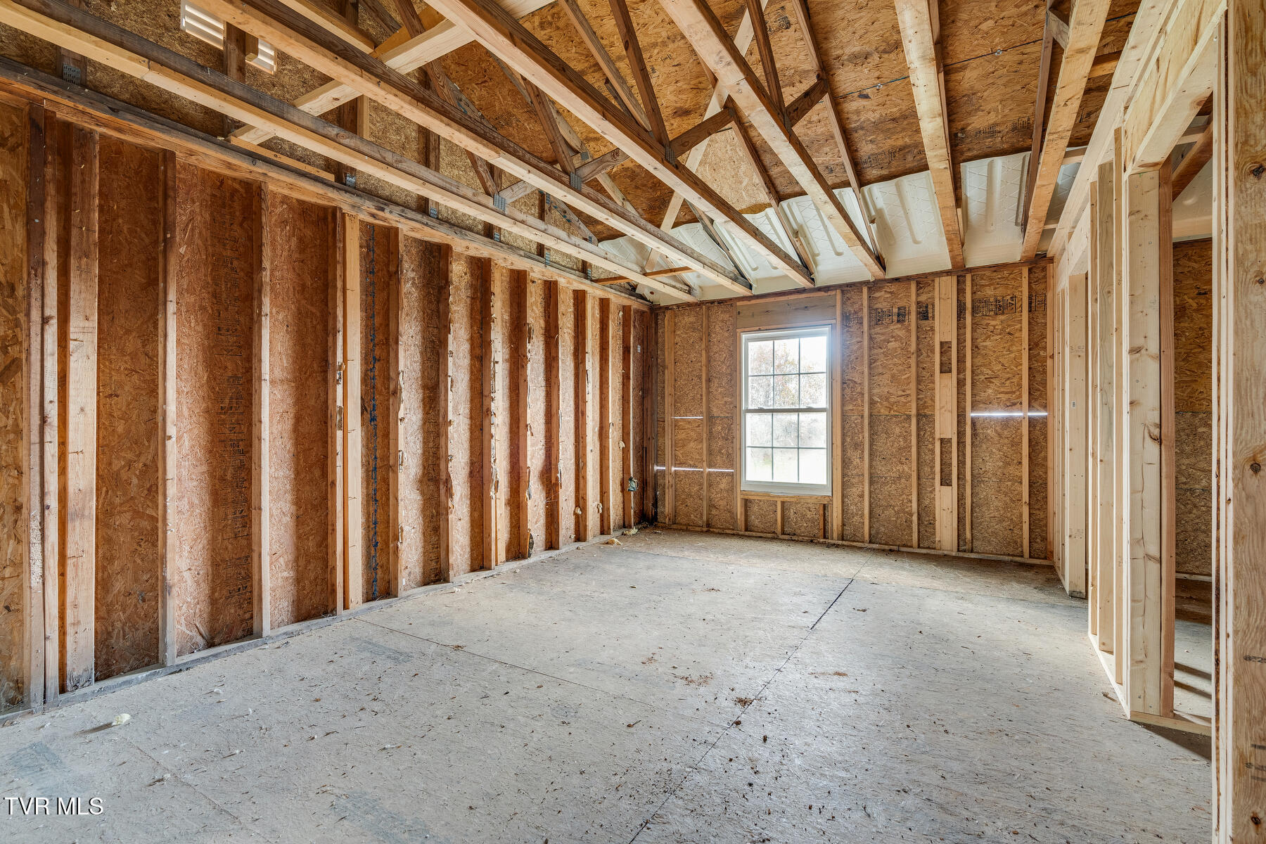 2437 Carters Valley Road, Surgoinsville, Tennessee image 11