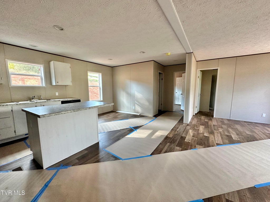 Photo of 552 Kincaid Street, Kingsport, TN 37660 (MLS # 10000930)