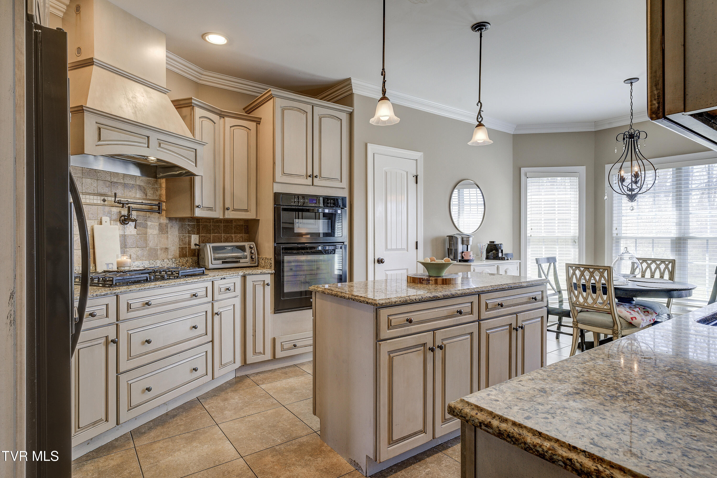 2909 Greenline Road, Johnson City, Tennessee image 15