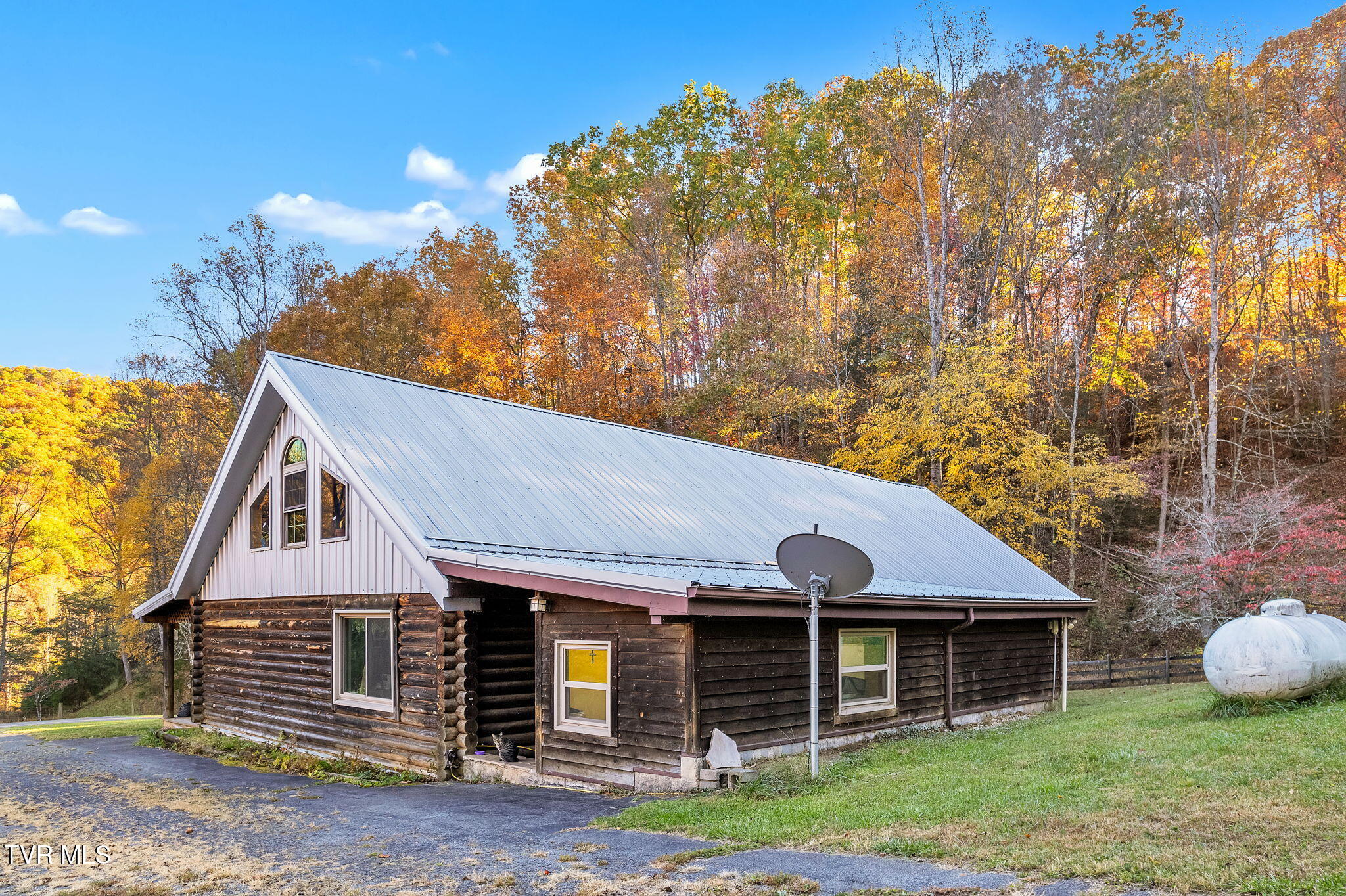 437 Still House Hollow Road, Saltville, Virginia image 13