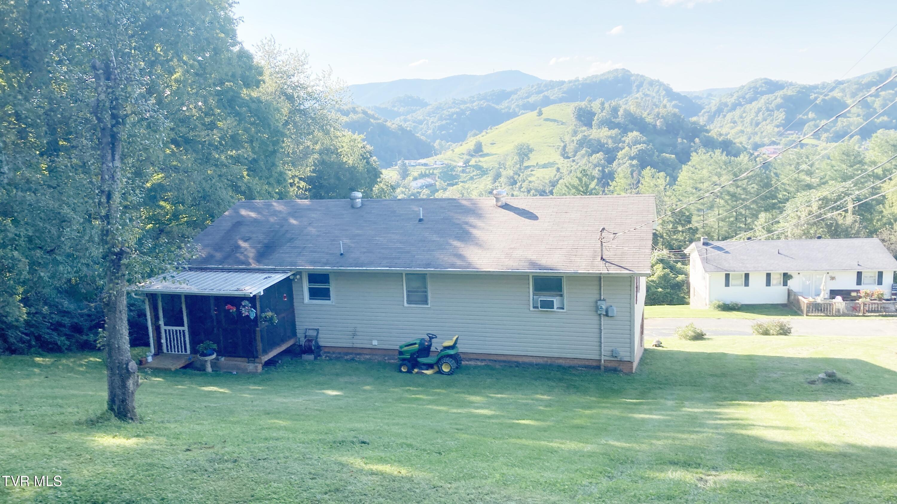 121 Hillside Drive, Honaker, Virginia image 6