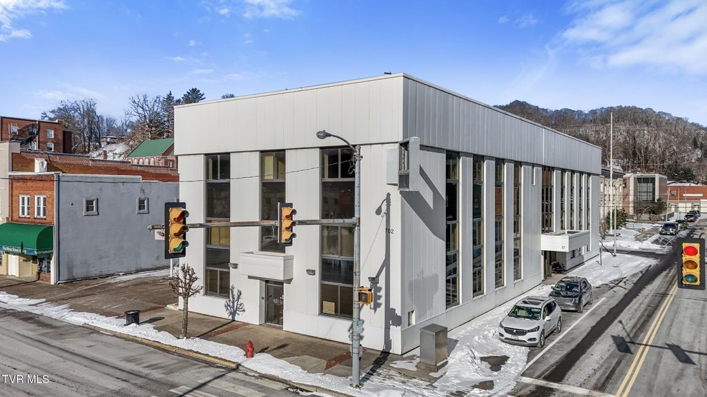 Photo of 702 Park Avenue, Norton, VA 24273 (MLS # 9975360)