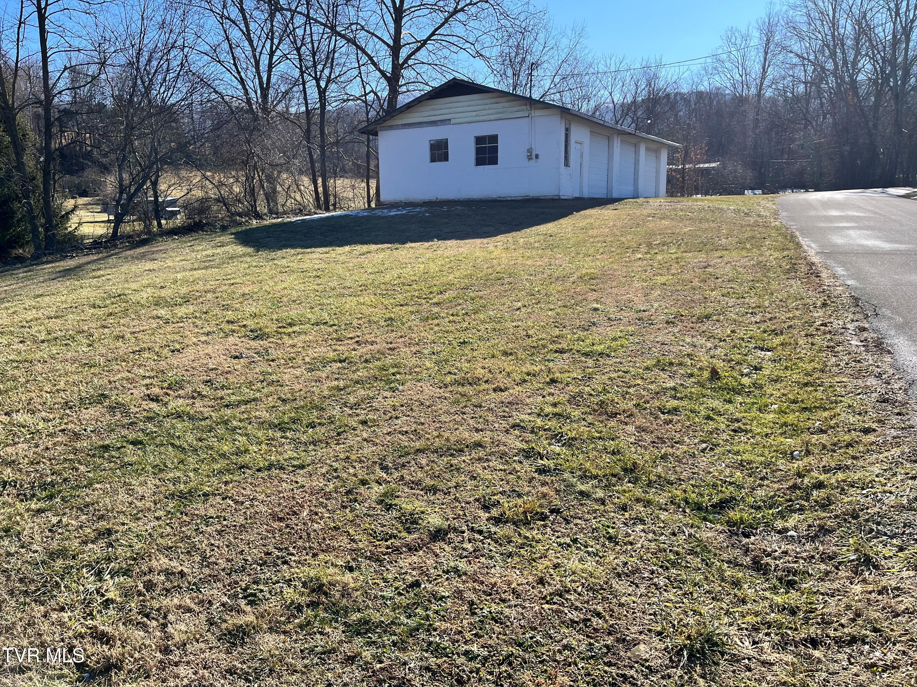 00 Peters Hollow, Elizabethton, Tennessee image 6