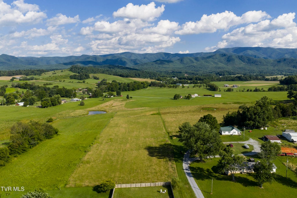 Photo of Tbd Erwin Highway, Chuckey, TN 37641 (MLS # 9997195)