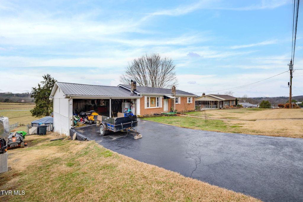 Photo of 404 Pine Ridge Road, Bluff City, TN 37618 (MLS # 9989509)