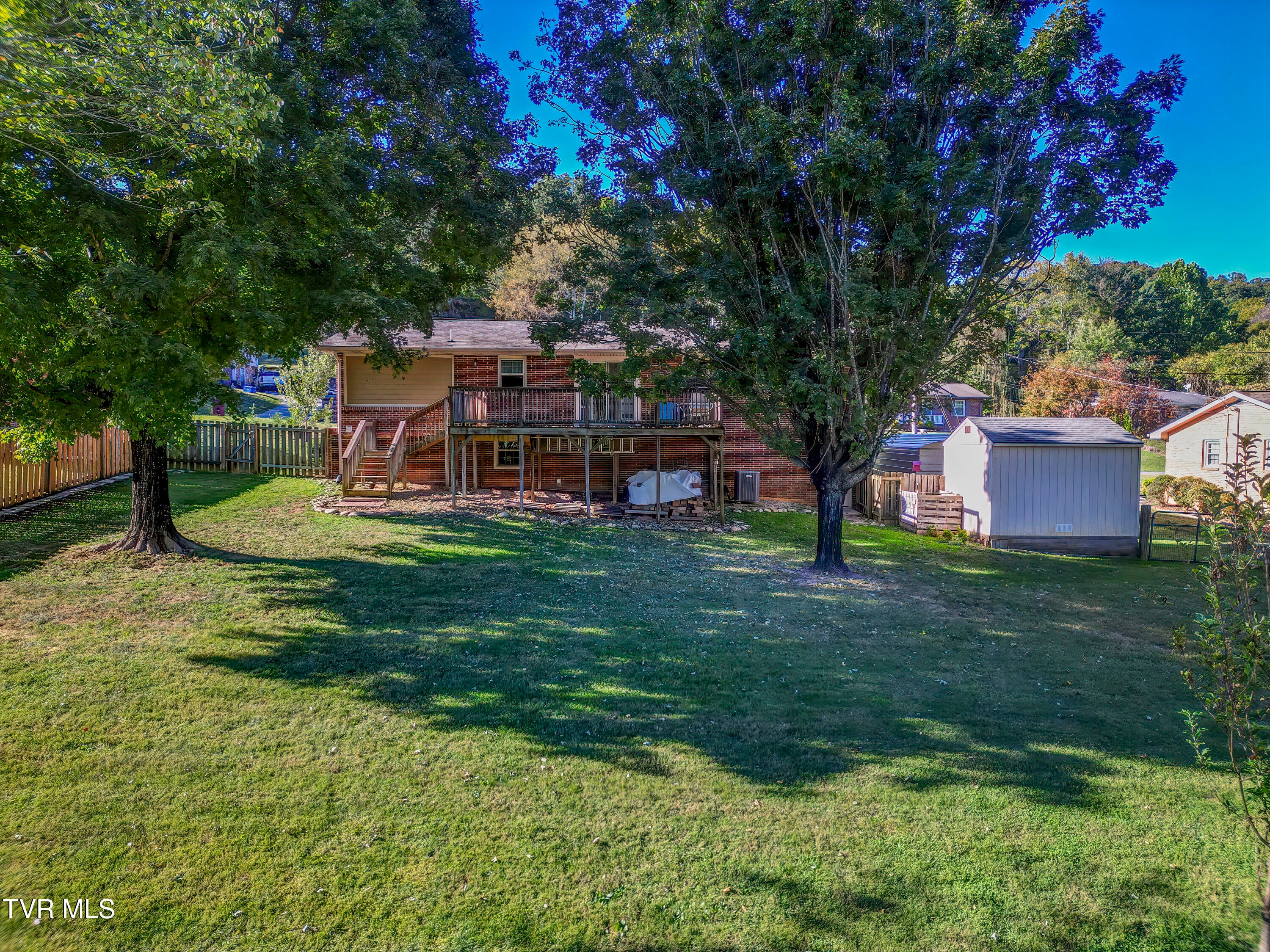 608 Pine Ridge Road