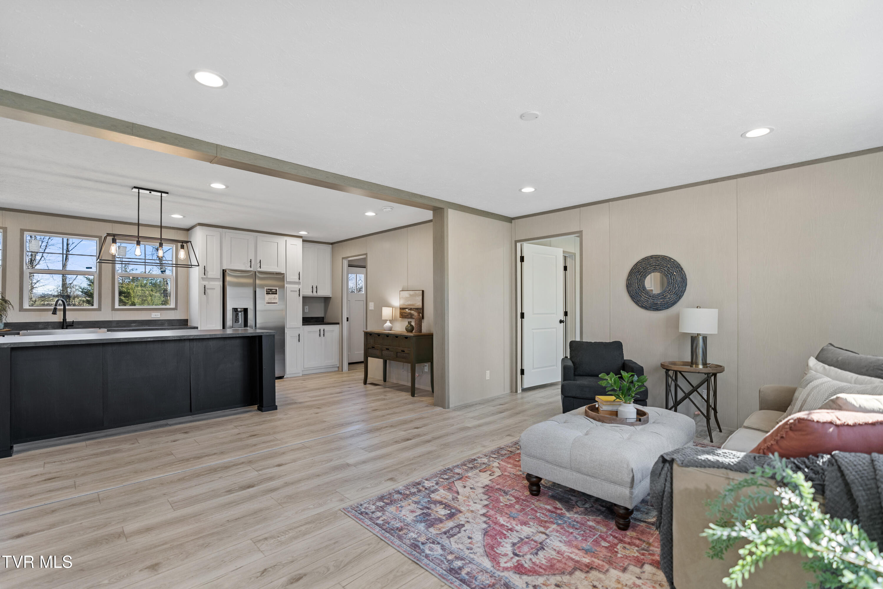 8000 Snapps Ferry Road