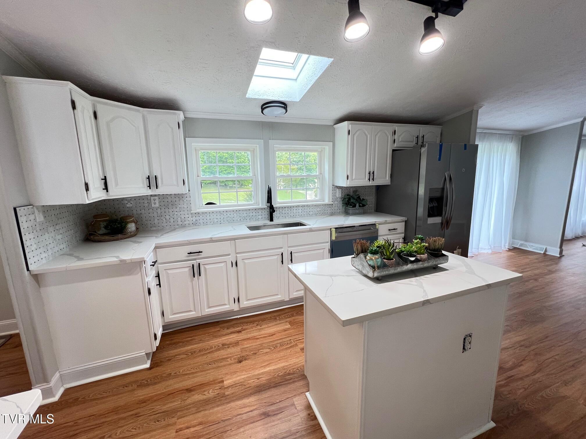 166 Hallborough Drive, Jonesborough, Tennessee image 15