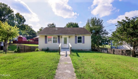 Photo of 516 Brown Avenue, Morristown, TN 37813 (MLS # 10001061)