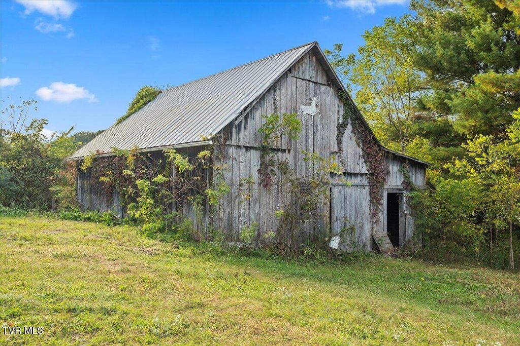 Photo of 99 Thistle Cove, Greeneville, TN 37745 (MLS # 9987417)