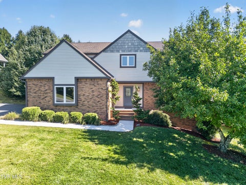 Photo of 19365 Triple Crown Drive, Abingdon, VA 24211 (MLS # 10001698)