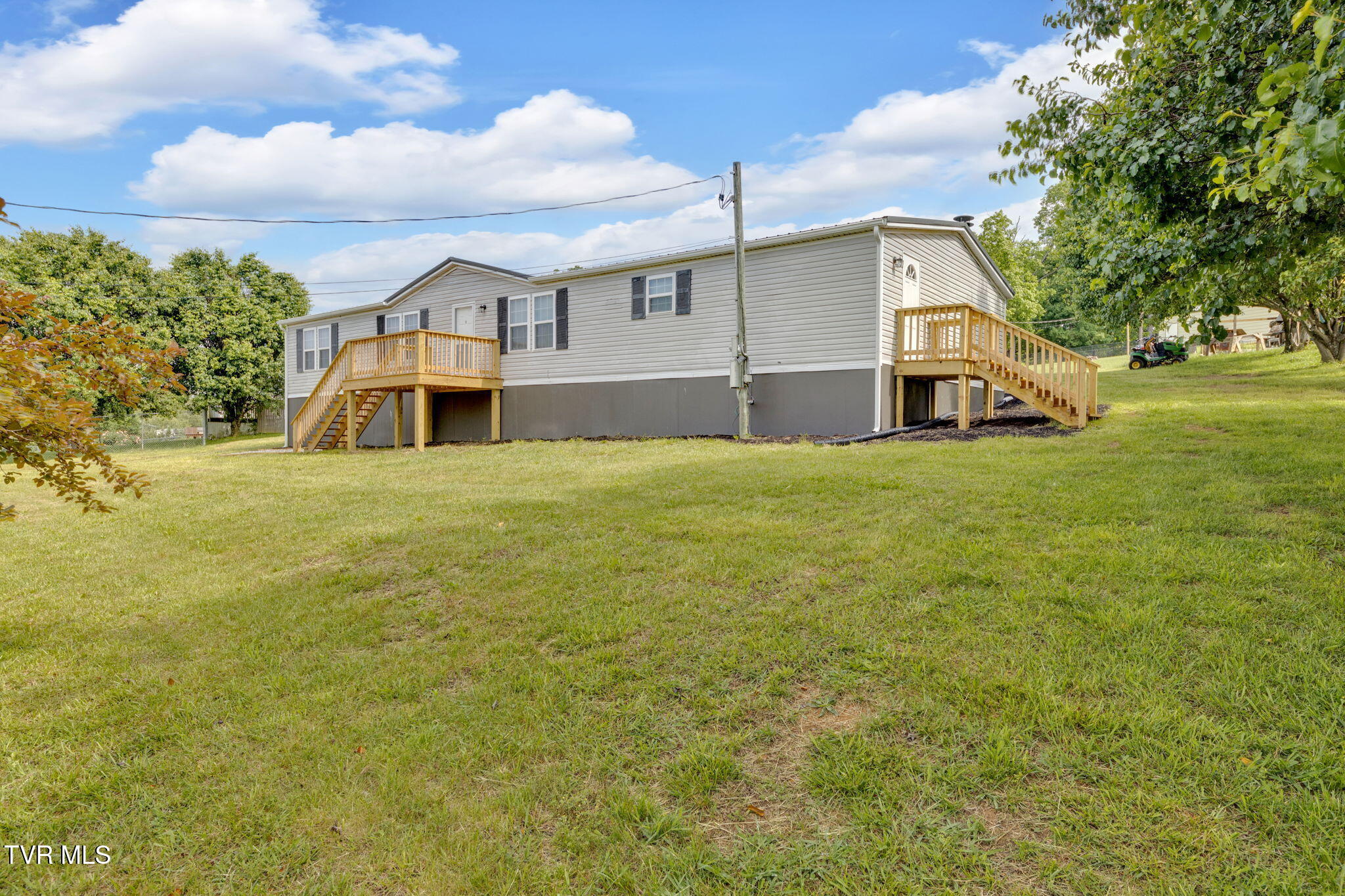 558 Green Hill Road, Dandridge, Tennessee image 3