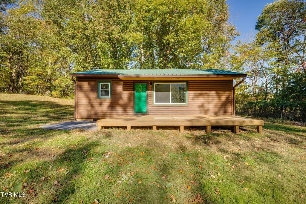 Photo of 116 Blevins Lane, Johnson City, TN 37604 (MLS # 9987470)