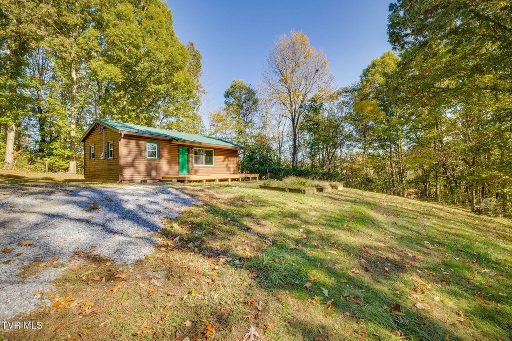 Photo of 116 Blevins Lane, Johnson City, TN 37604 (MLS # 9987470)