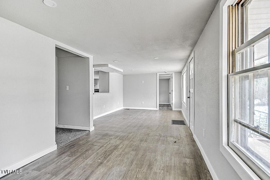 Photo of 1571 Granby Road, Kingsport, TN 37660 (MLS # 9993807)