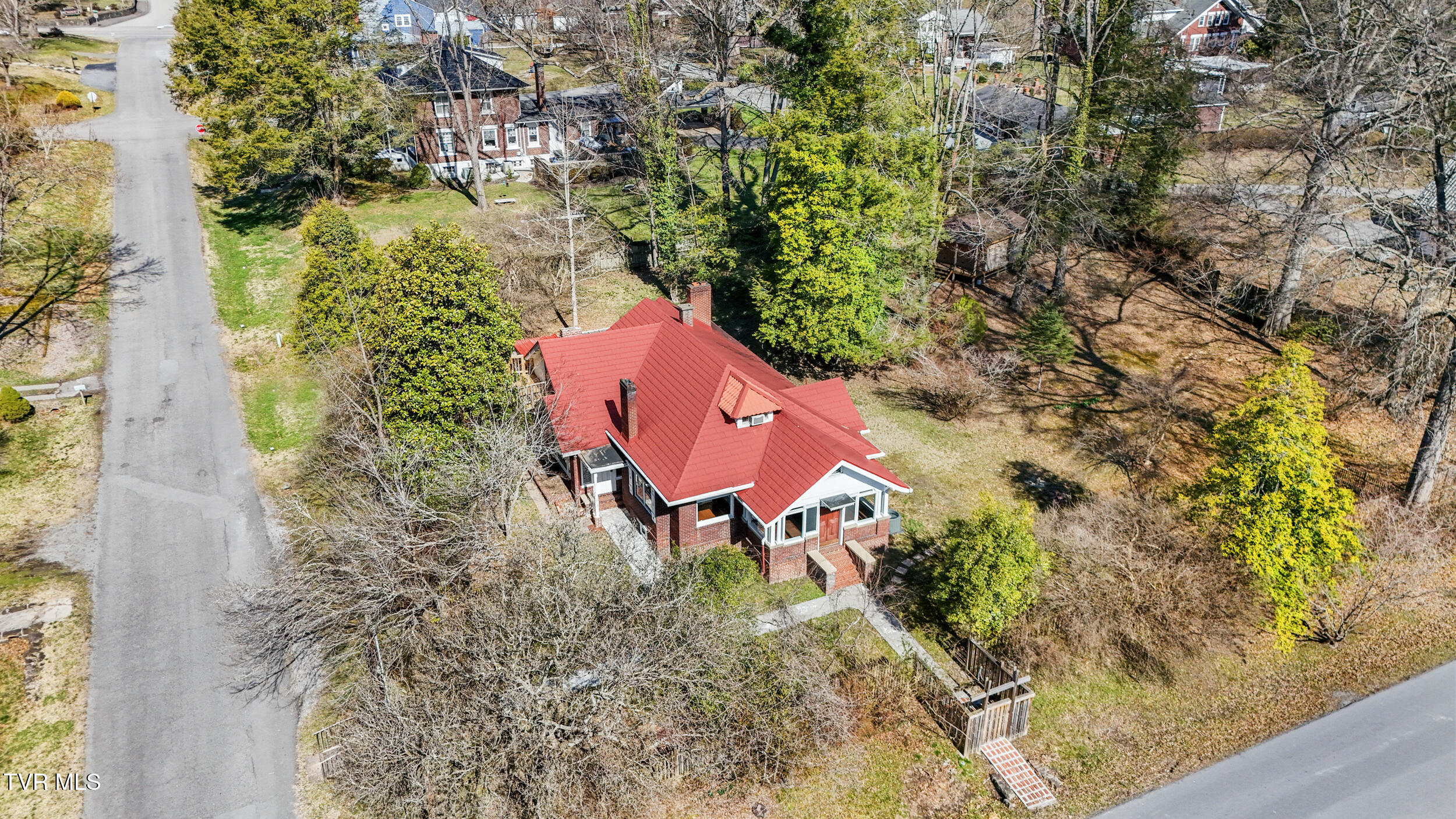 17 Wyandotte Avenue, Big Stone Gap, Virginia image 1