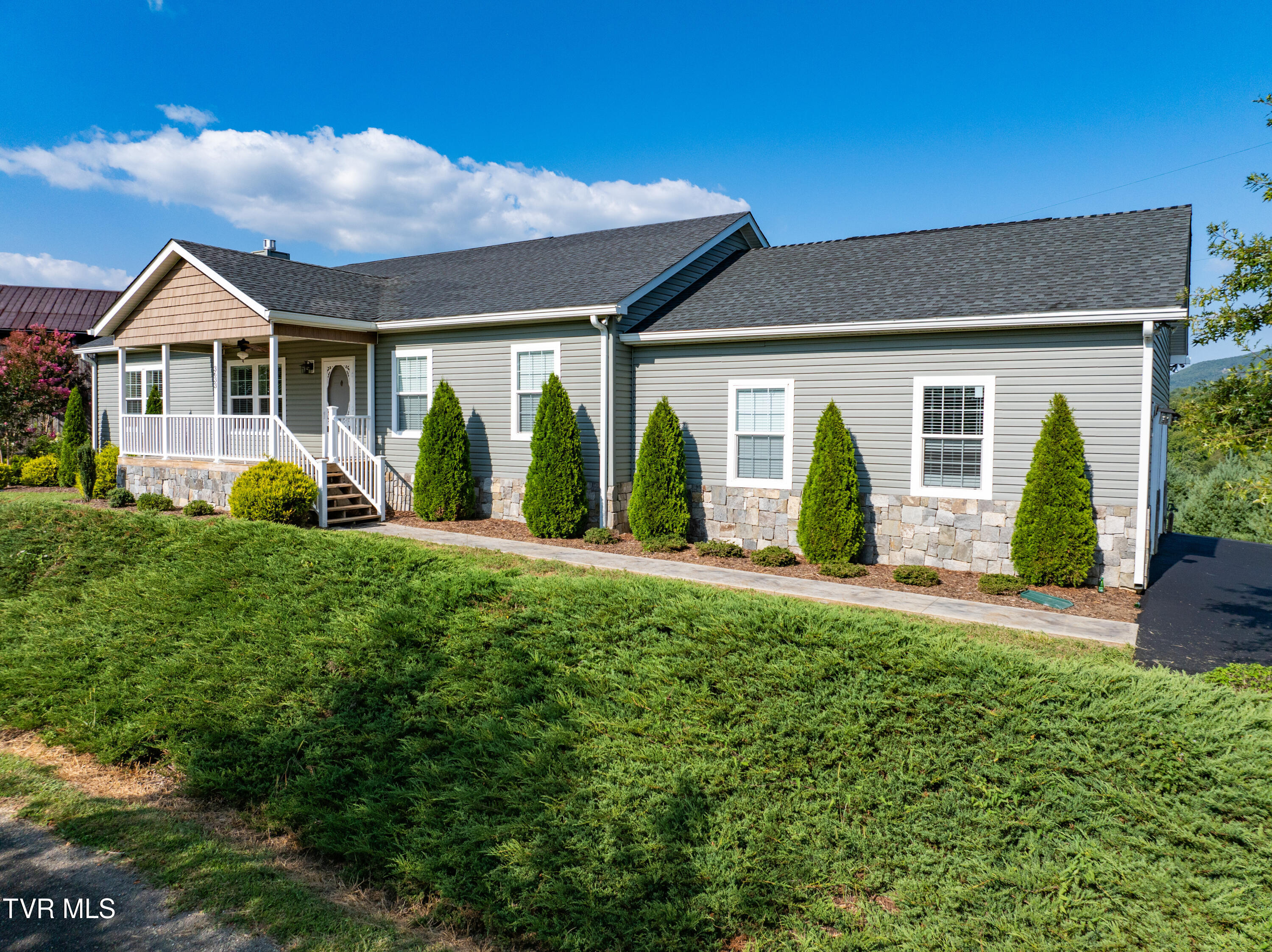 3633 Dry Hill Road, Butler, Tennessee image 11