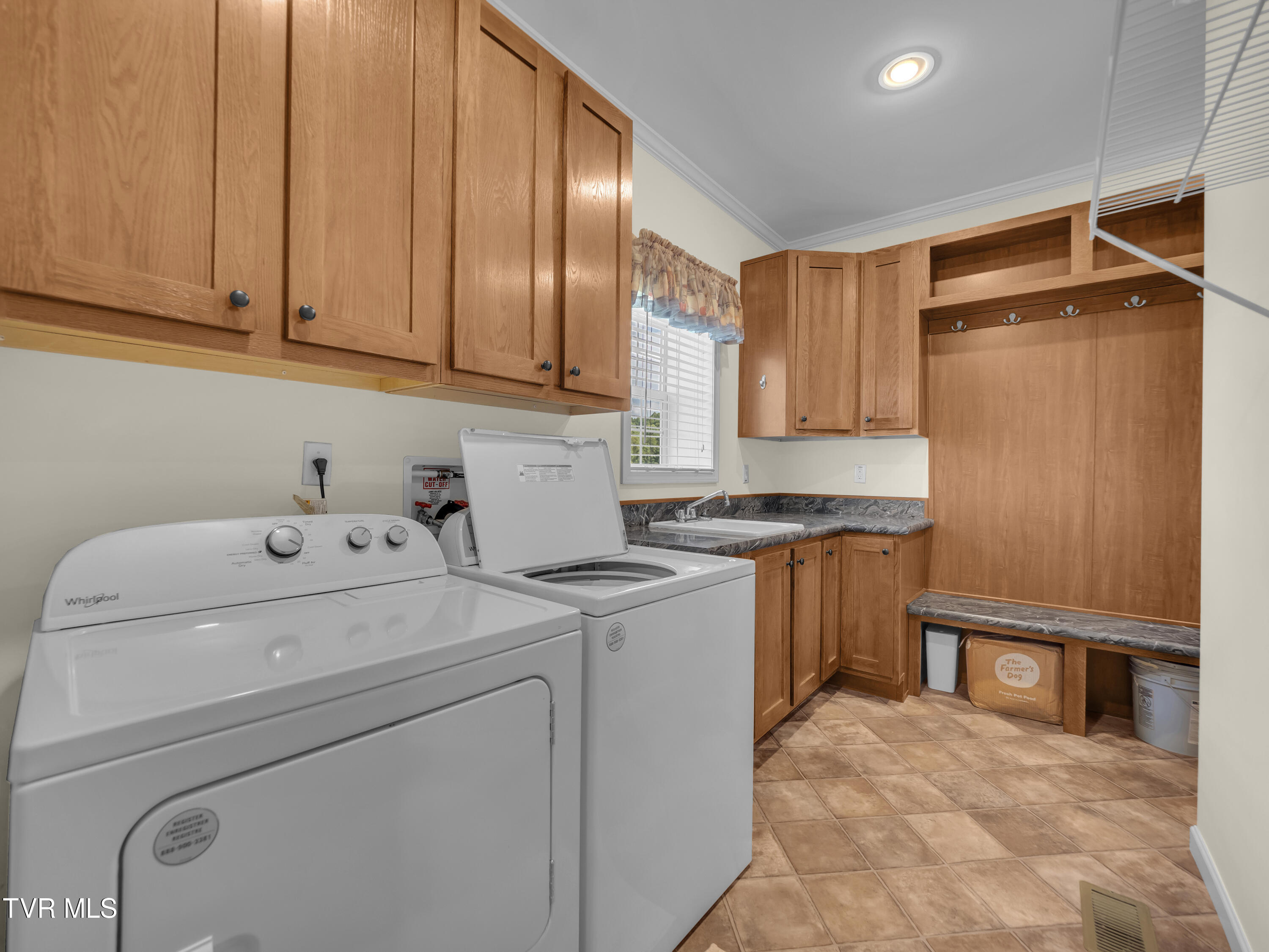 3633 Dry Hill Road, Butler, Tennessee image 22