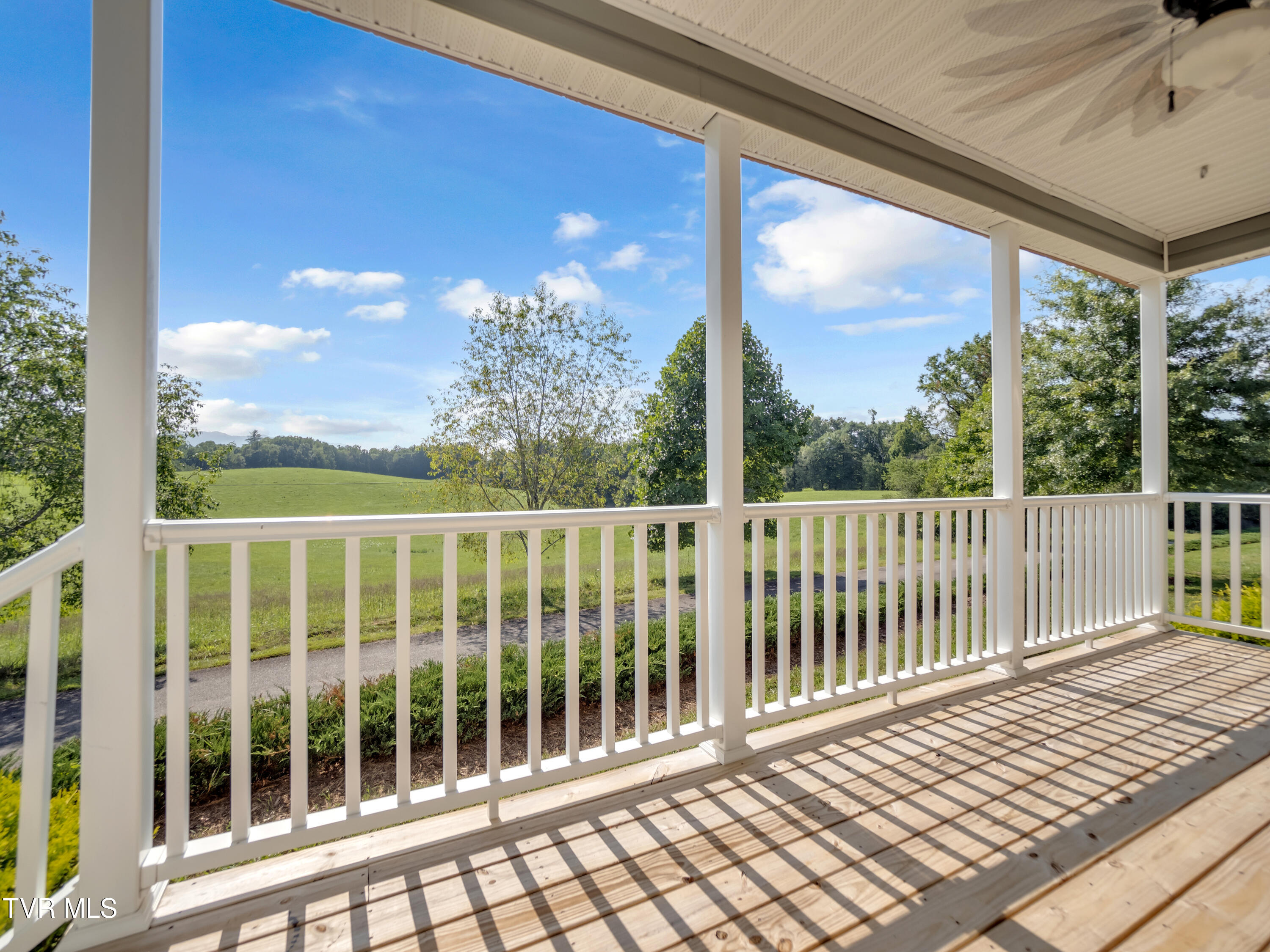 3633 Dry Hill Road, Butler, Tennessee image 15