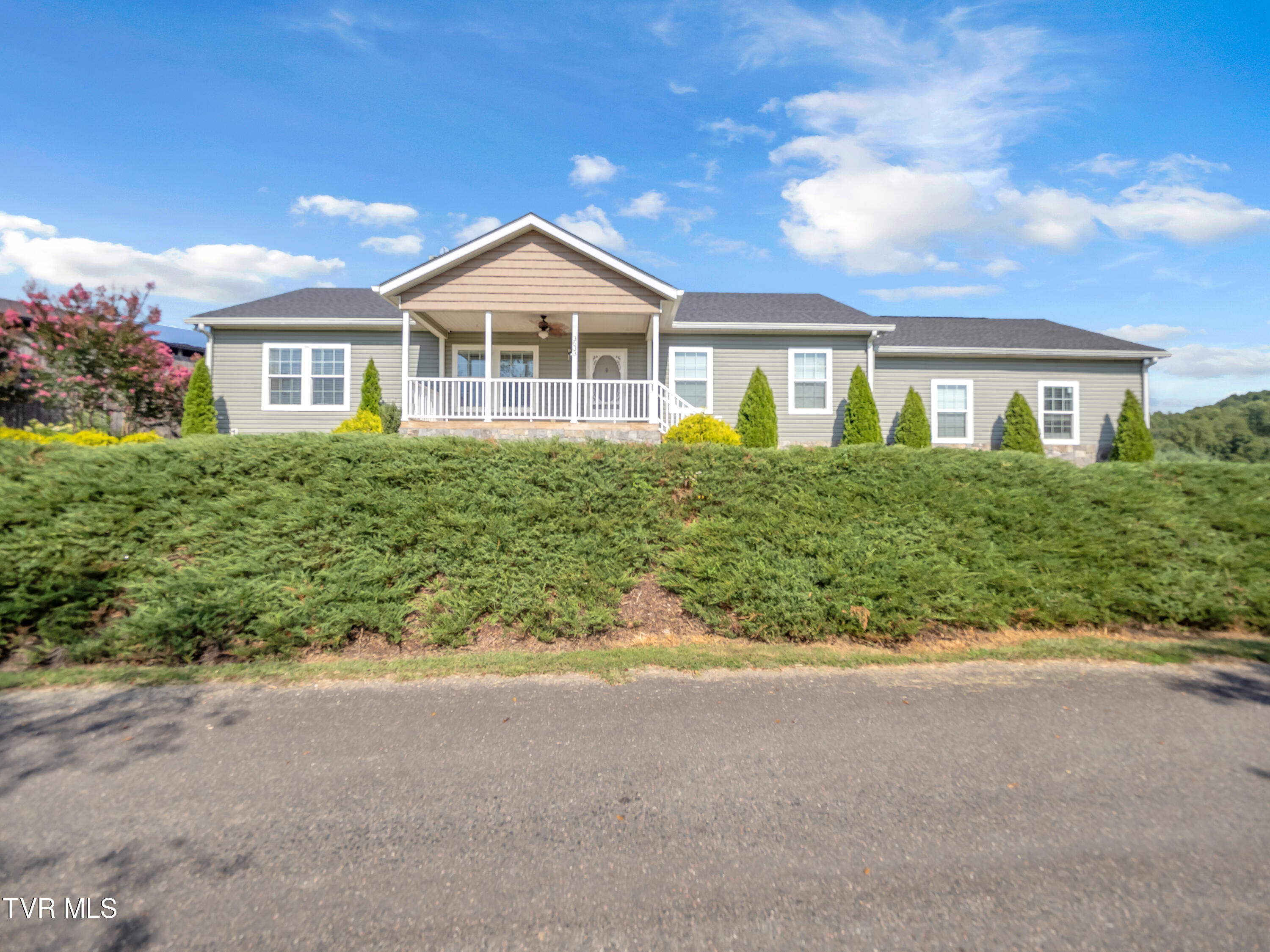 3633 Dry Hill Road, Butler, Tennessee image 13