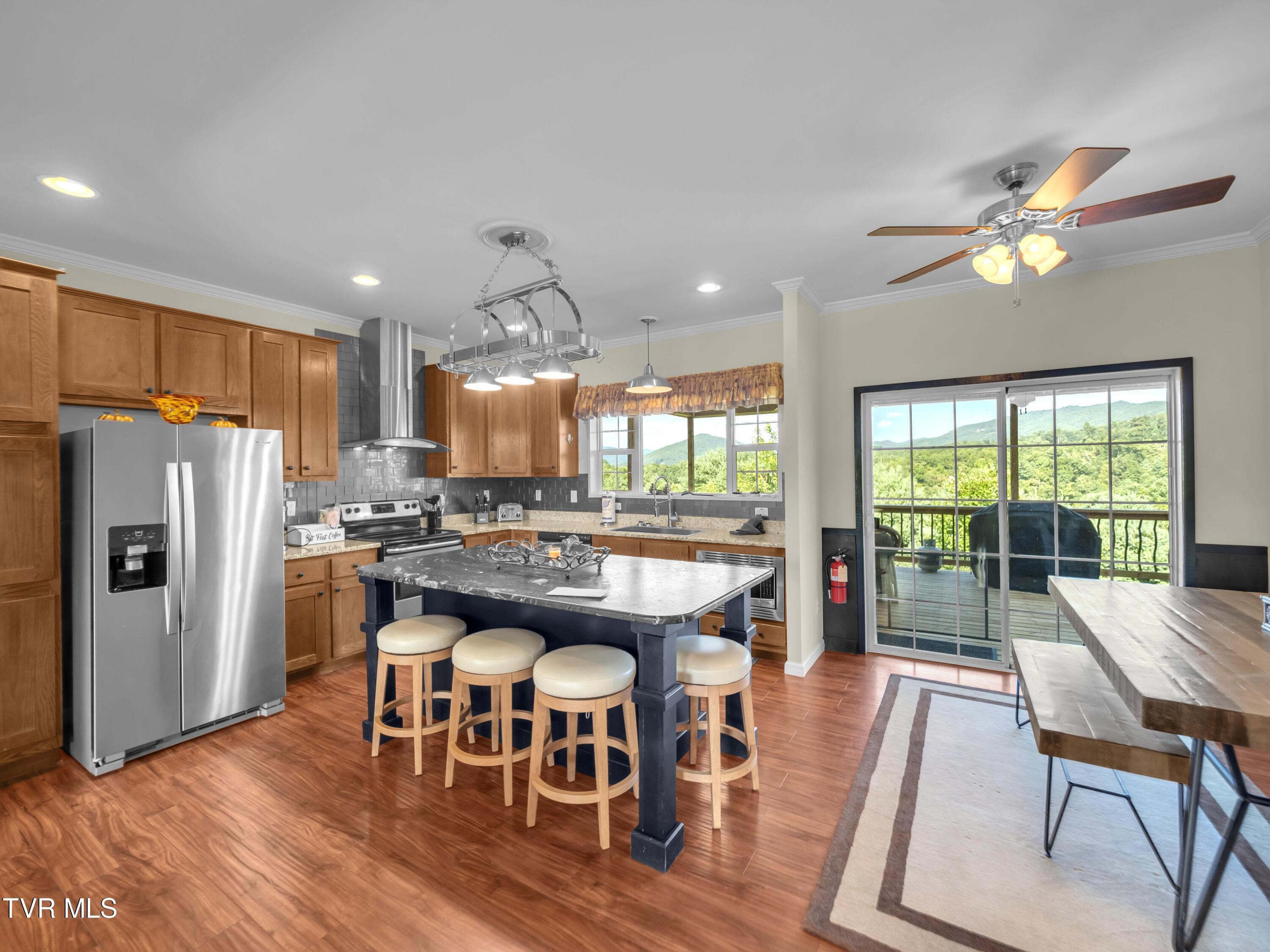 3633 Dry Hill Road, Butler, Tennessee image 45