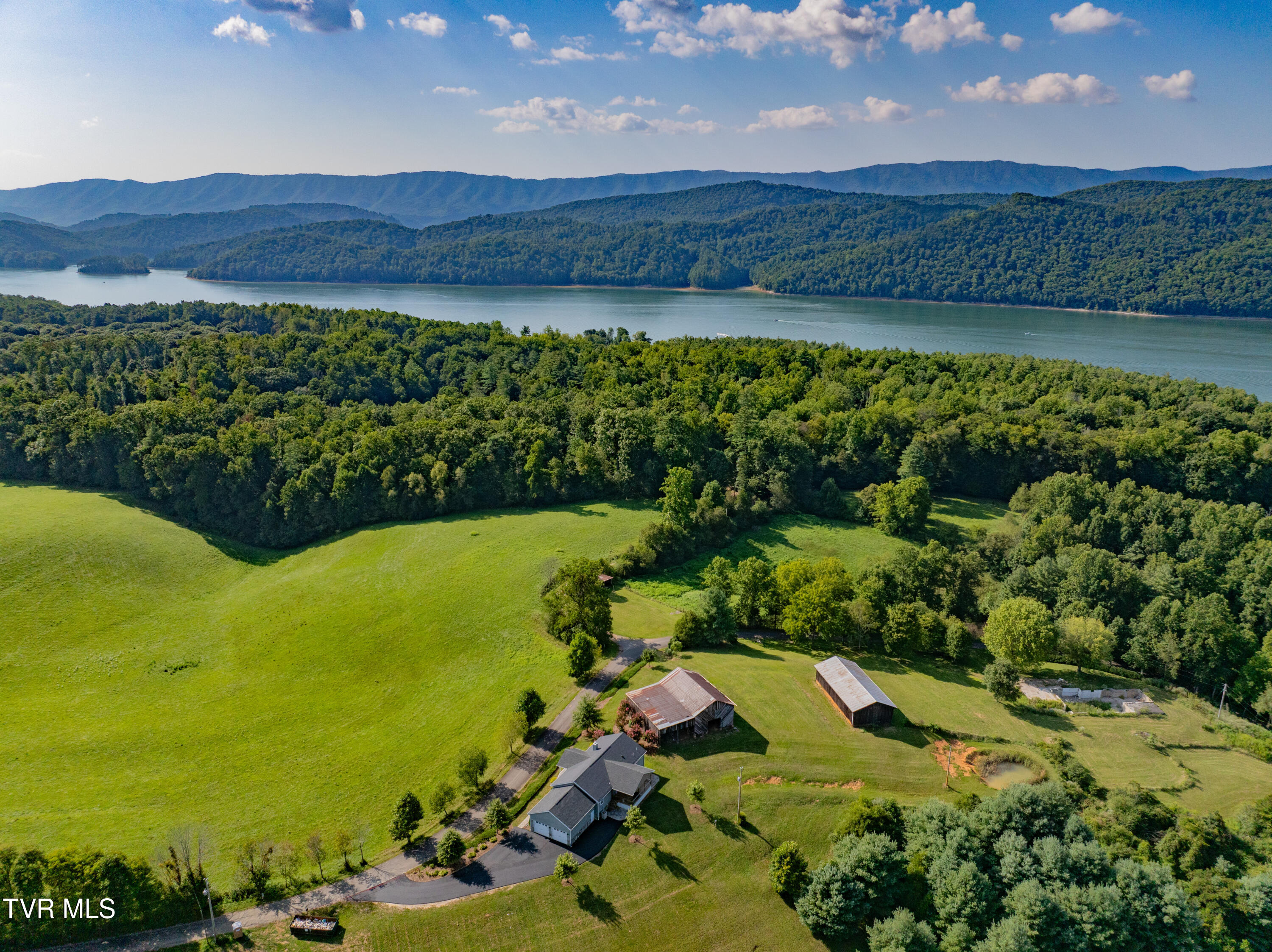 3633 Dry Hill Road, Butler, Tennessee image 6