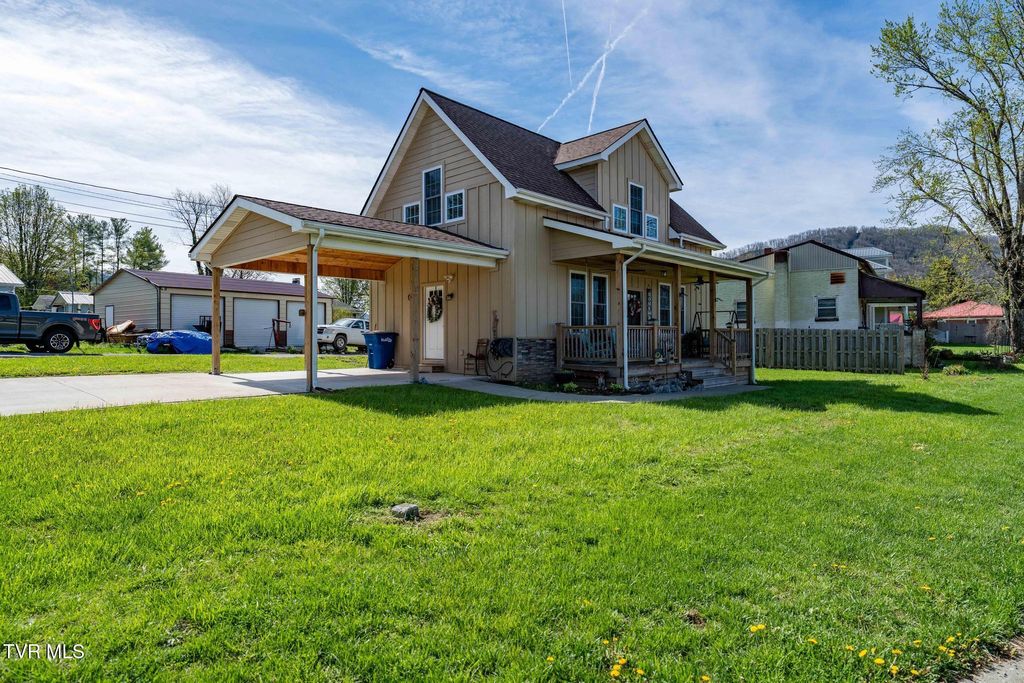 Photo of 250 Shady Street, Mountain City, TN 37683 (MLS # 9993561)