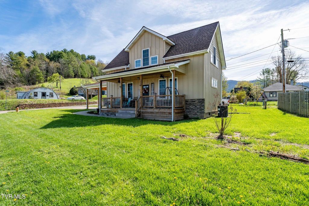 Photo of 250 Shady Street, Mountain City, TN 37683 (MLS # 9993561)