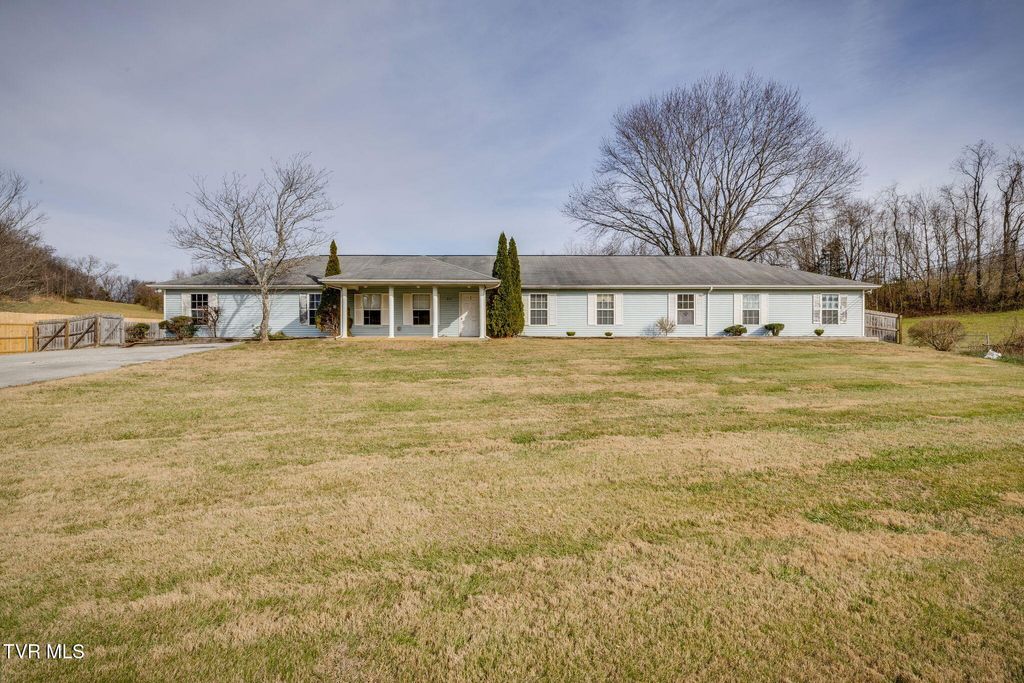 Photo of 1540 Highway 70 Bypass, Greeneville, TN 37743 (MLS # 9989150)