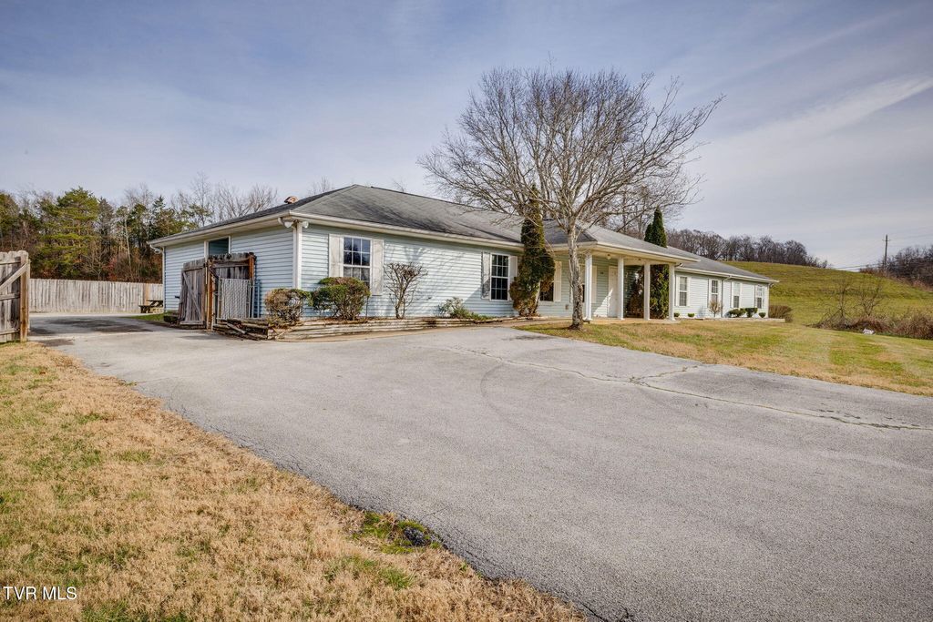 Photo of 1540 Highway 70 Bypass, Greeneville, TN 37743 (MLS # 9989150)