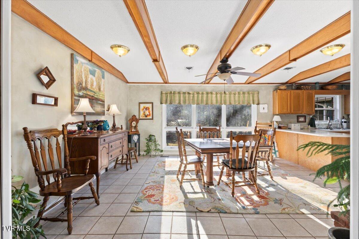 111 Hatfield Drive, Elizabethton, Tennessee image 4