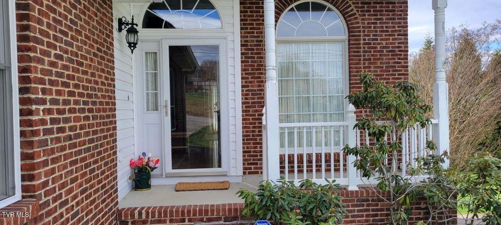 Photo of 150 New Bethel Road, Piney Flats, TN 37686 (MLS # 9993437)