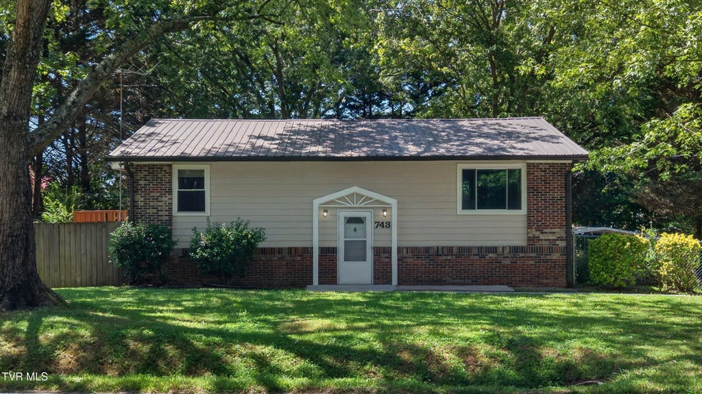 Photo of 743 Jaybird Road, Morristown, TN 37814 (MLS # 10000193)