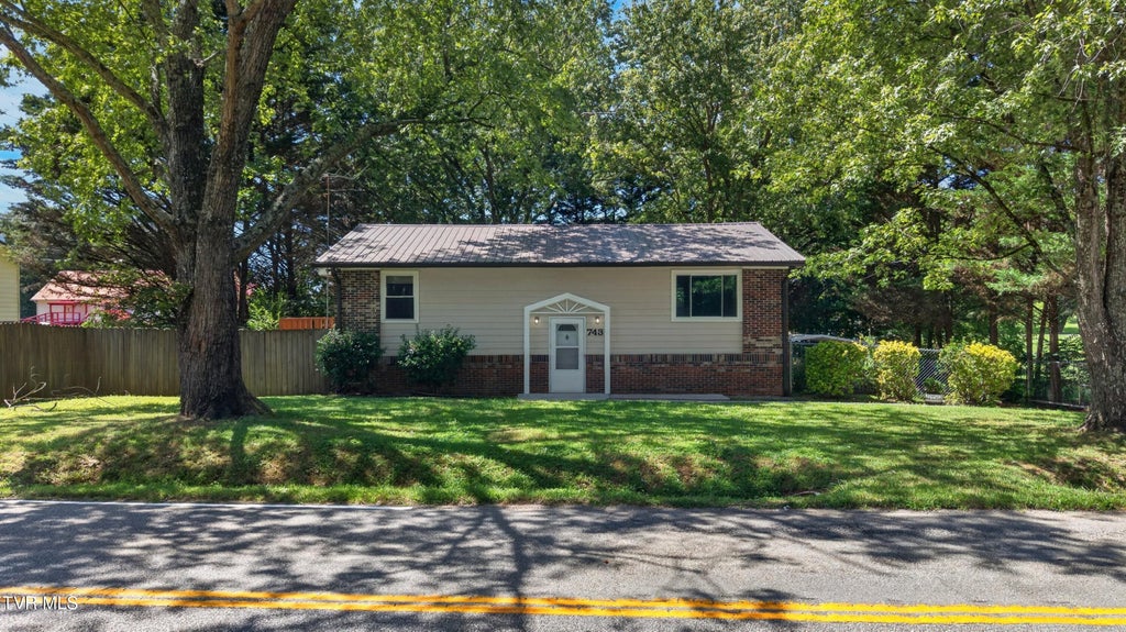 Photo of 743 Jaybird Road, Morristown, TN 37814 (MLS # 10000193)