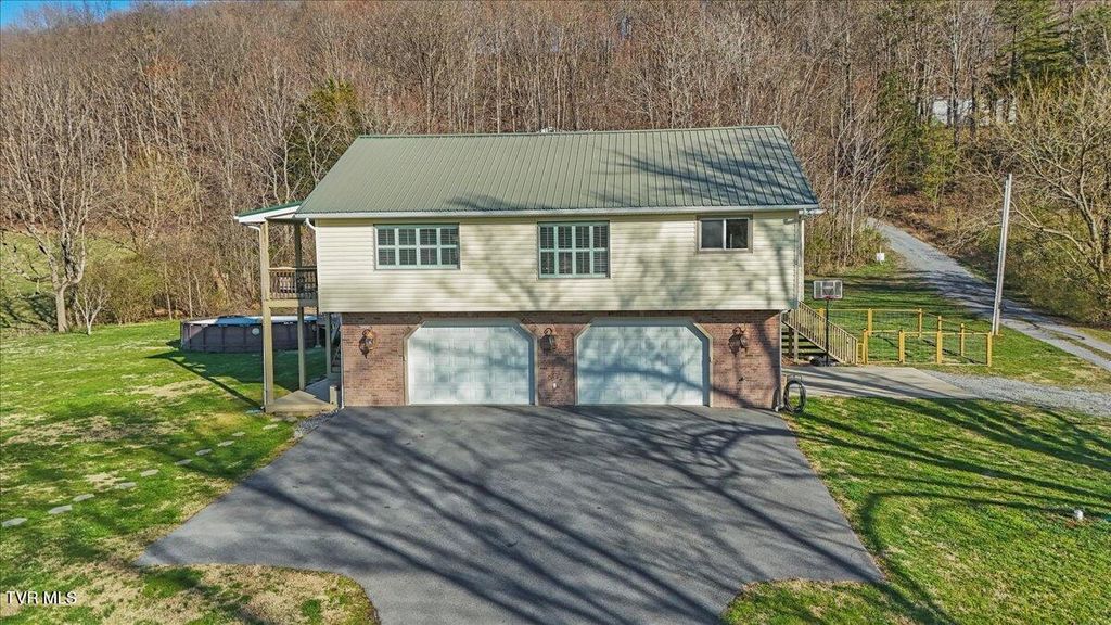 Photo of 225 Mary Lamons Road, Afton, TN 37616 (MLS # 9991782)